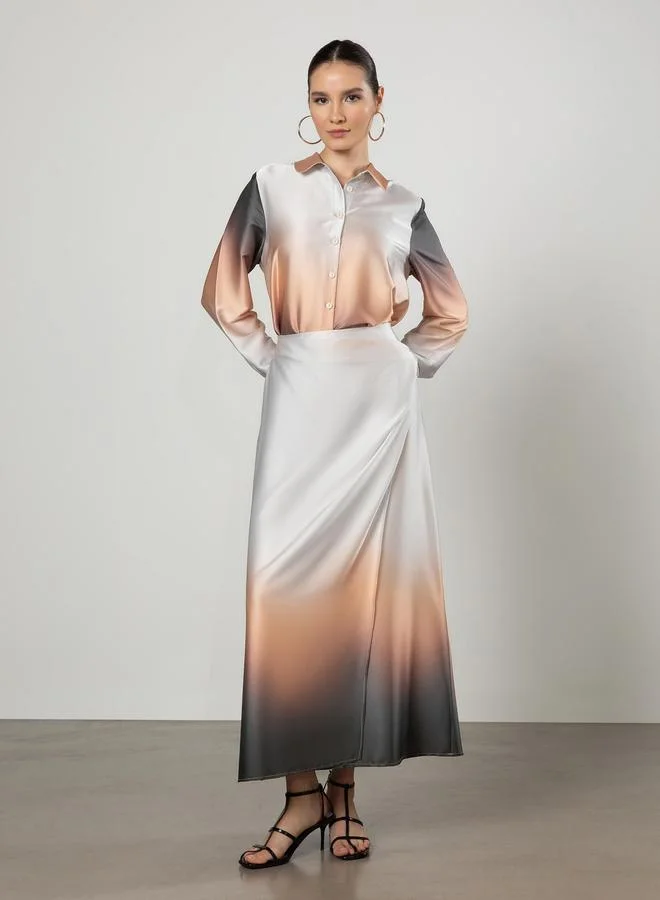 رفقة من مودانيسا رفقة من مودانيسا تونيك ساتان مطبوع باللون العنبري بأزرار