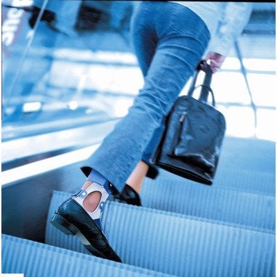 Bauerfeind باورفايند - كاليغا لوك - دعامة الكاحل - تساعد في تثبيت الكاحل بالكامل وتوفير الدعم الجانبي والوسطي، دعم للمساعدة في إصلاح الأربطة الممزقة في الكاحل - اليسار - الحجم 3، مؤهل لـ FSA/HSA - Image 4