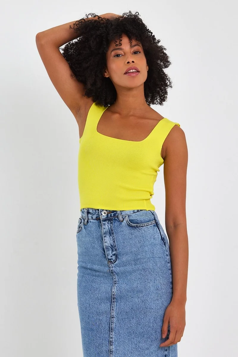 الكسندر جاردي Square Neck Crop Undershirt (A90779-S)