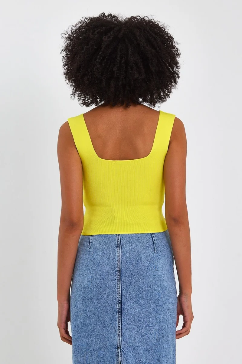 الكسندر جاردي Square Neck Crop Undershirt (A90779-S)