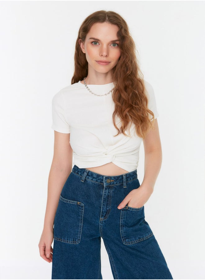 trendyol - White Lacing Detail Crew Neck Creme Crop Knitted Blouse TWOSS22BZ1311 - Image 1