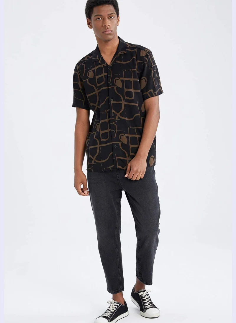 DeFacto Man Regular Fit Woven Short Sleeve Shirt