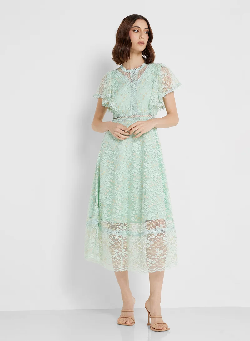ايلا Lace Flounce Sleeve Dress