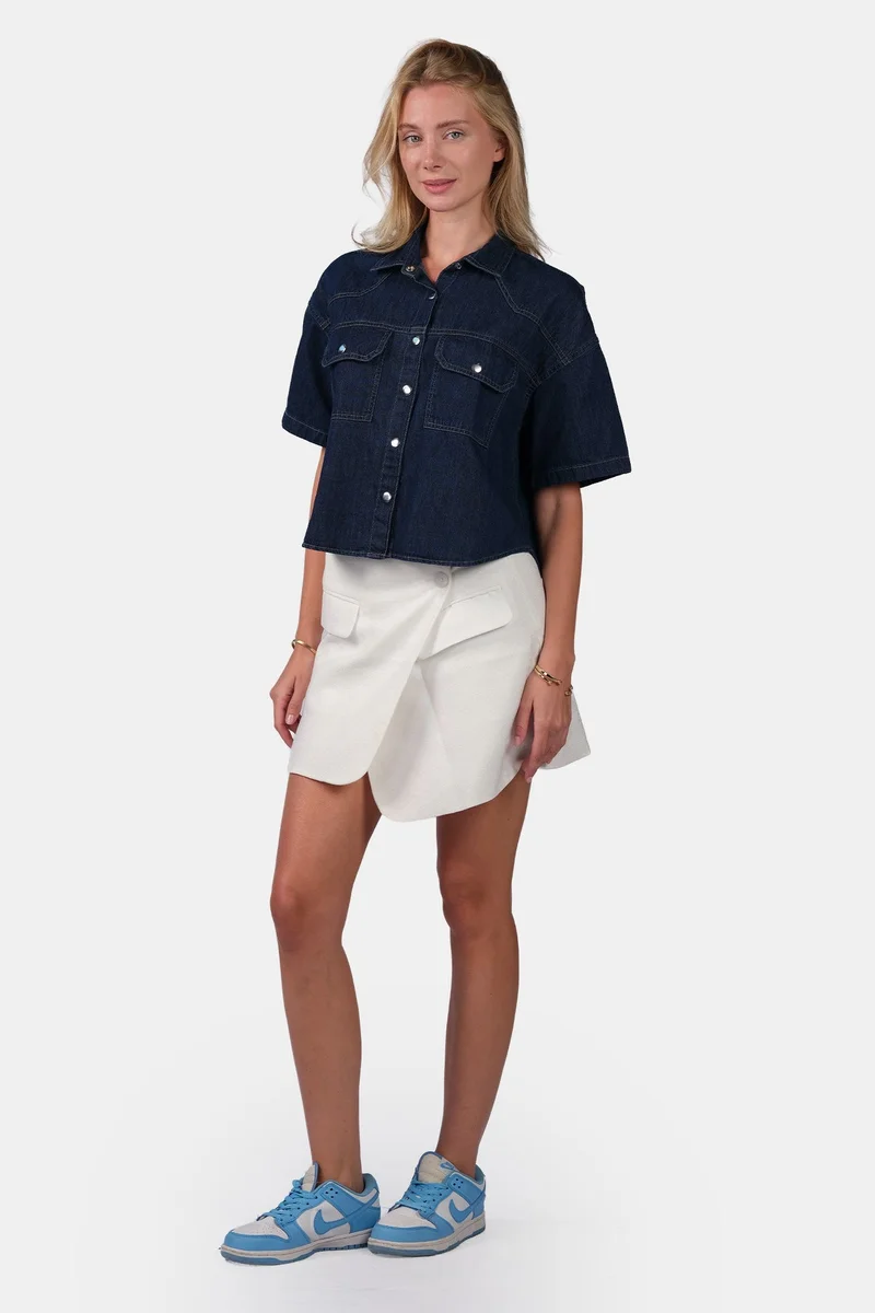 Virgio Solid Cotton Boxy Cropped Denim Shirt for Women