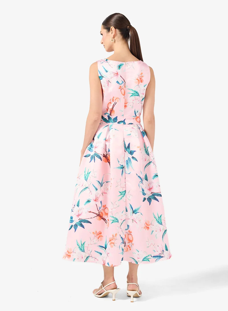 ايلا فستان بطبعة زهور