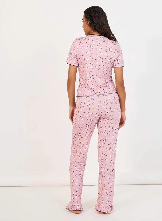 Styli All-Over Floral Print Ruffle Collar T-Shirt & Pyjama Set