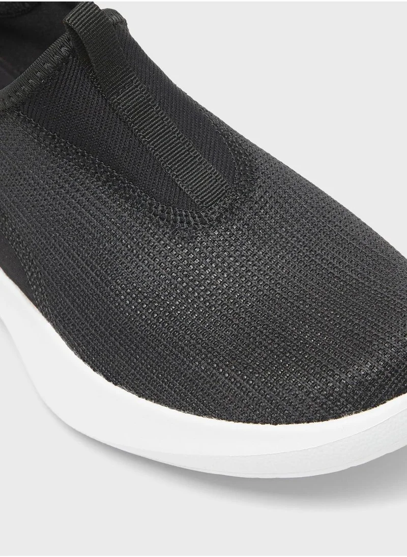 Dash Close Toe Flat Slip Ons