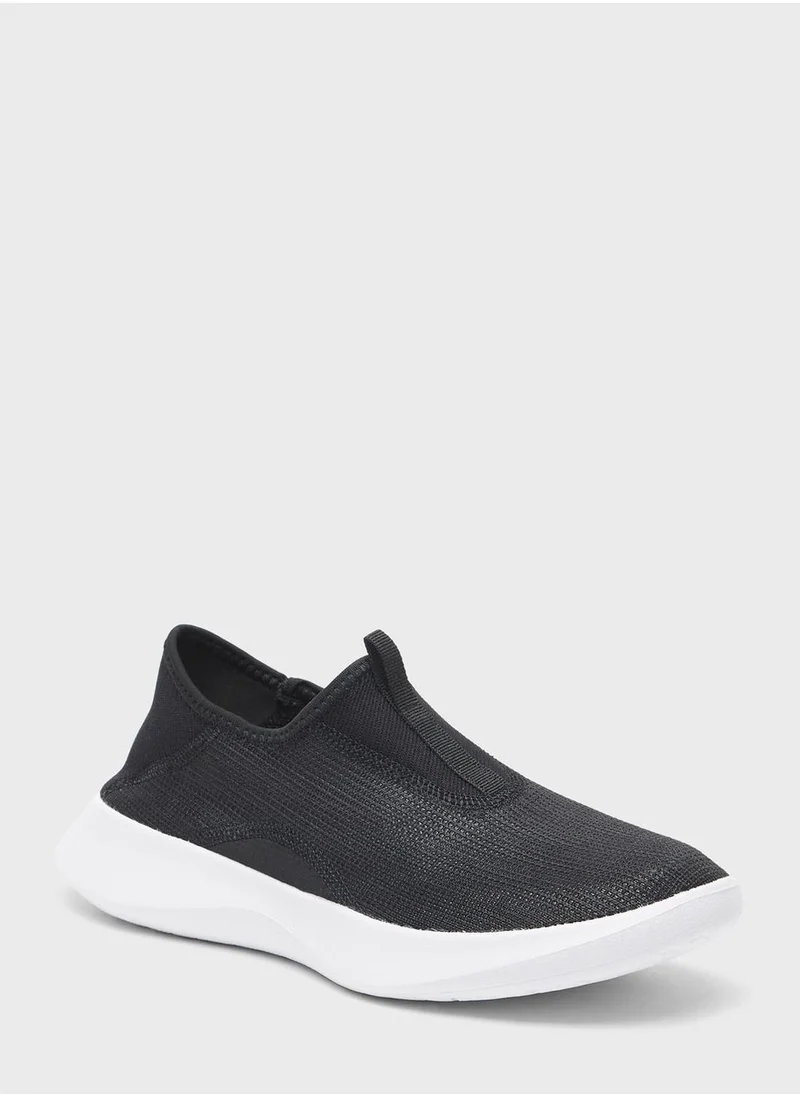 داش Close Toe Flat Slip Ons