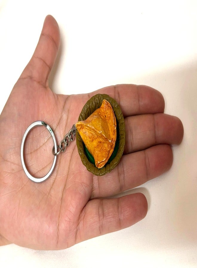 BUMBLEBERRY Food Keychain | Samosa Miniature | Adorable Collectible Gift | Made in India | Souvenir from India | Trendy Keyring for all ages | Ideal for Travel & Gifting | 1 Unit - Image 4