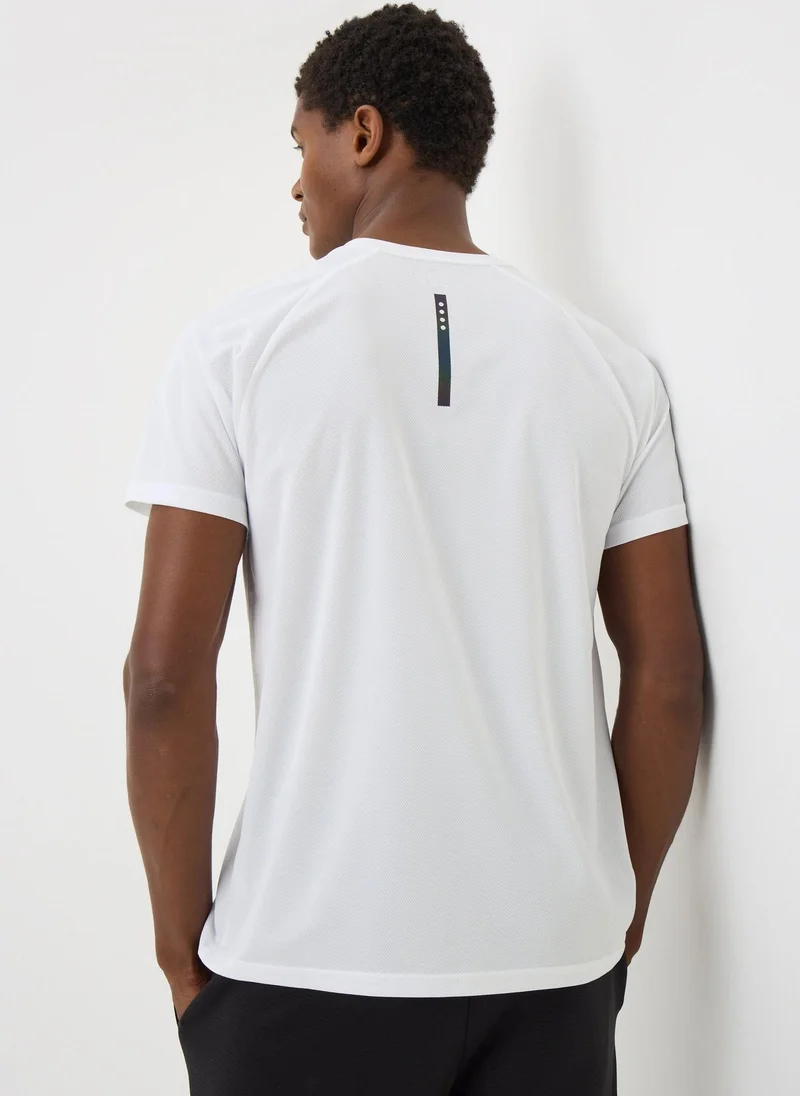 Matalan Souluxe White Basic Solid Sports T-Shirt