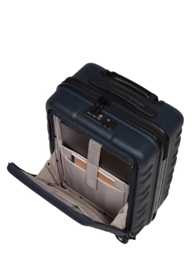 Antler - The Clifton Cabin with Pocket has all the features of our best-selling Clifton cases, with the added benefit of a chic but practical front pocket. - Image 1
