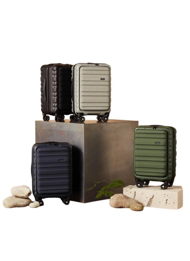 Antler - The Clifton Cabin with Pocket has all the features of our best-selling Clifton cases, with the added benefit of a chic but practical front pocket. - Image 1