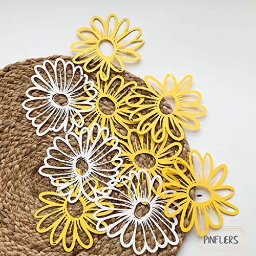 Pinfliers Bumble Bee Theme Paper Daisy Bunting, 18 pcs, Yellow and Cream, 75.5" Length - Image 4