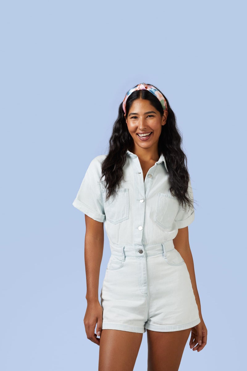 Goody X Sophia Yeshi Ouchless Hold Knotted Headband, Satin-Wrapped Headbands for Women & Men, Gentle Hold, Wide Headband with Beautiful Bold Print - Image 4