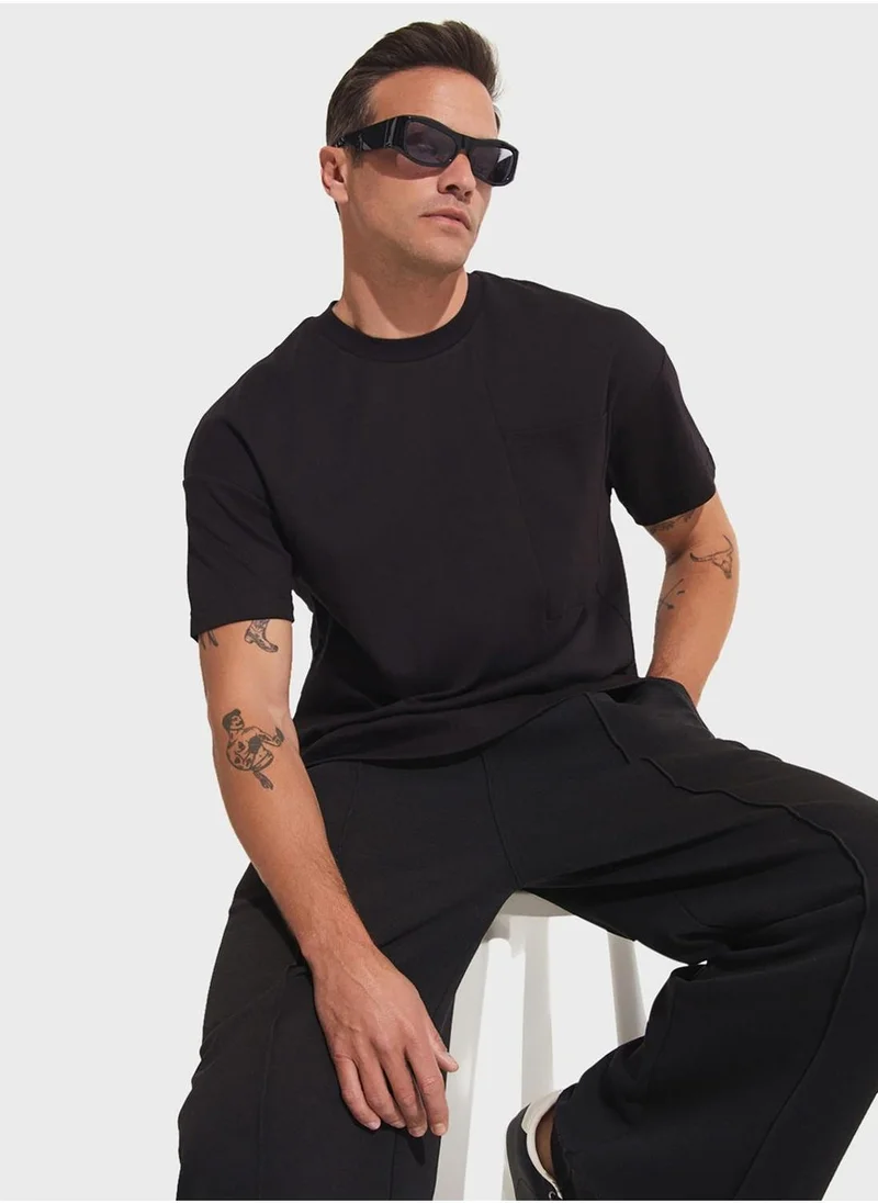 جون Textured Crew Neck T-Shirt