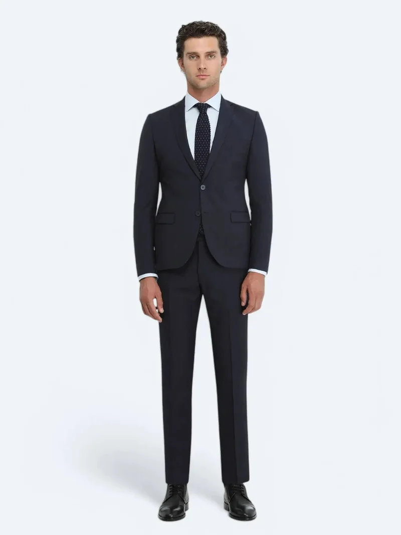 كيب بدلة زرقاء داكنة سادة ضيقة من مزيج الصوف