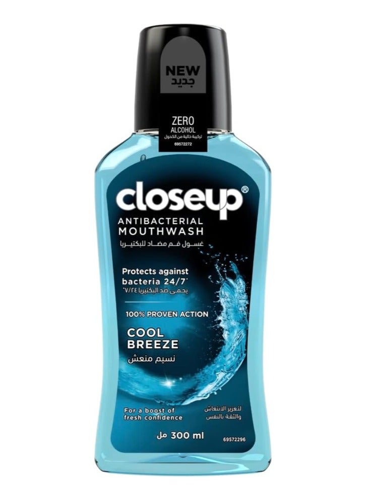 Close Up Cool Breeze Mouthwash - Image 1