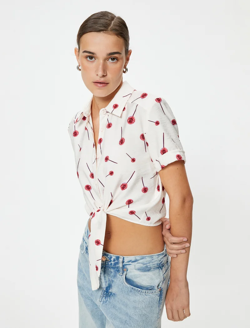 KOTON Lollipop Printed Crop Shirt