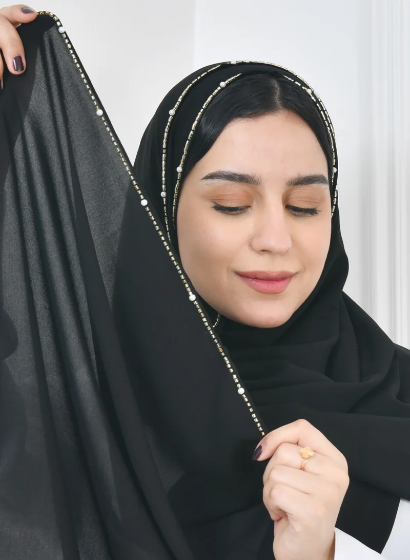 عبايات حوراء طرحه حرير سوداء بحافة مزينة بشك ابيض مع اللؤلؤ