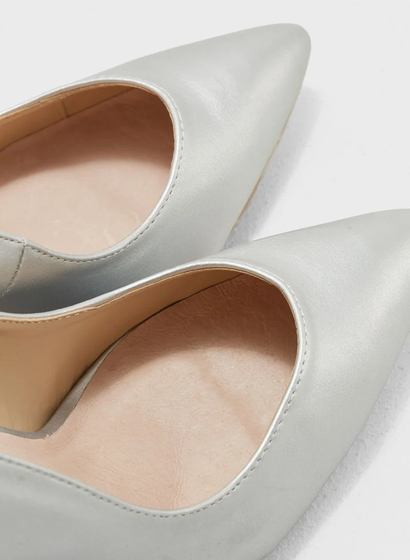 LOST INK Flared Heel Court Shoe