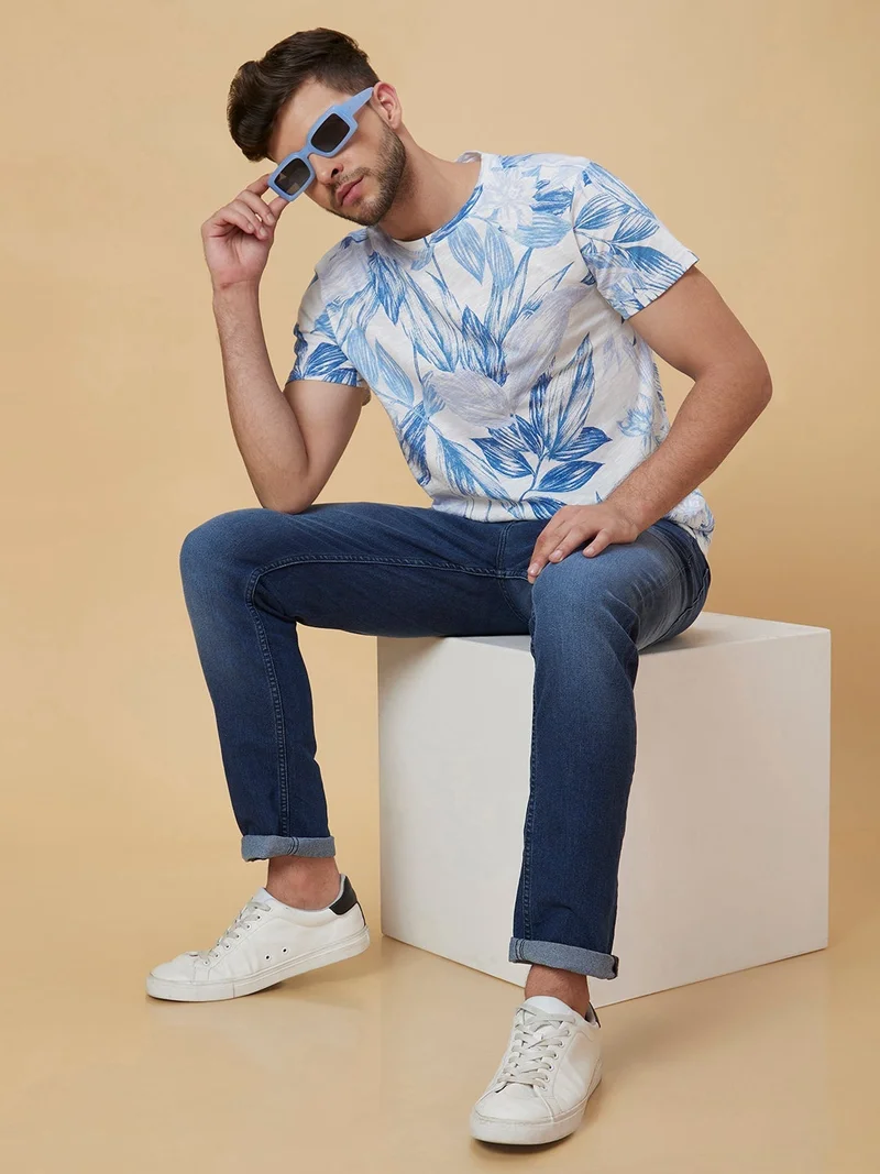 جلو باص تيشيرت قطن أبيض مطبوع للرجال من جلوبس