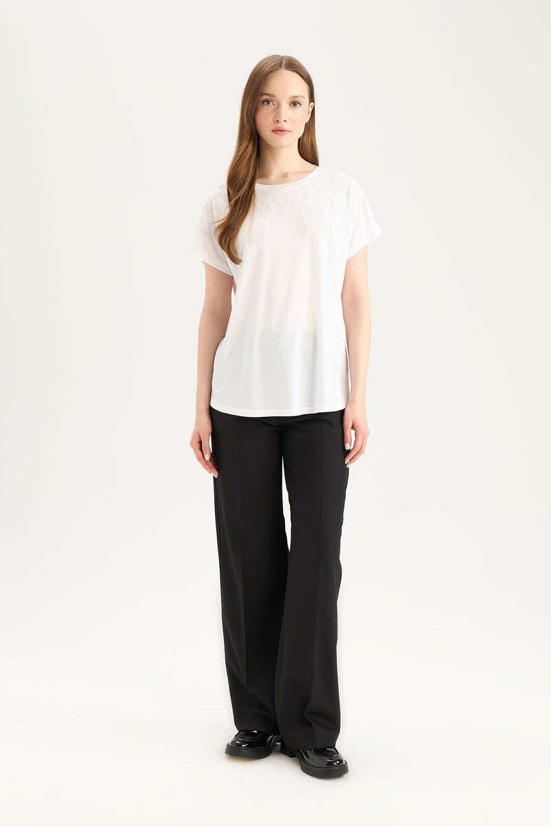DeFacto Woman Crew Neck Basic Short Sleeve White T-Shirt  - Image 4