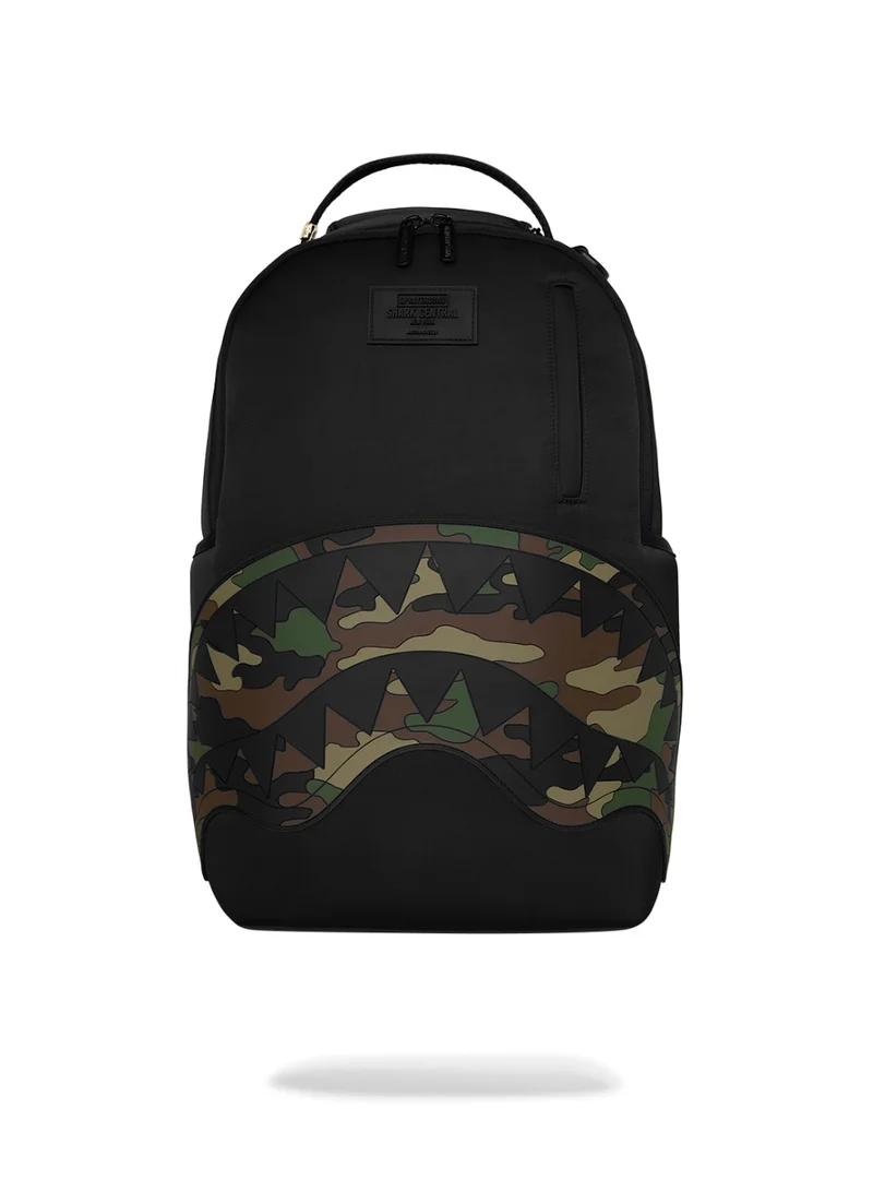 سبراي جراوند SHARK CENTRAL BLACK NYLON CAMO EMBOSSED SHARK DLXSR BACKPACK