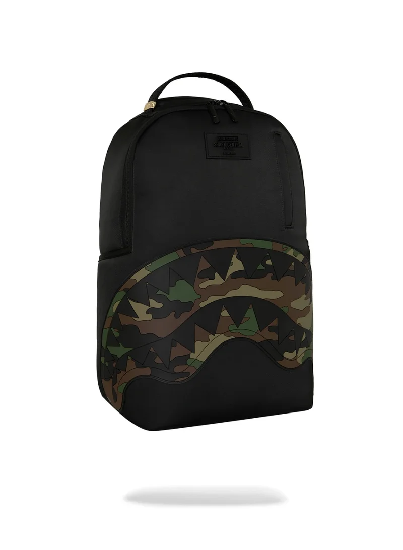 سبراي جراوند SHARK CENTRAL BLACK NYLON CAMO EMBOSSED SHARK DLXSR BACKPACK