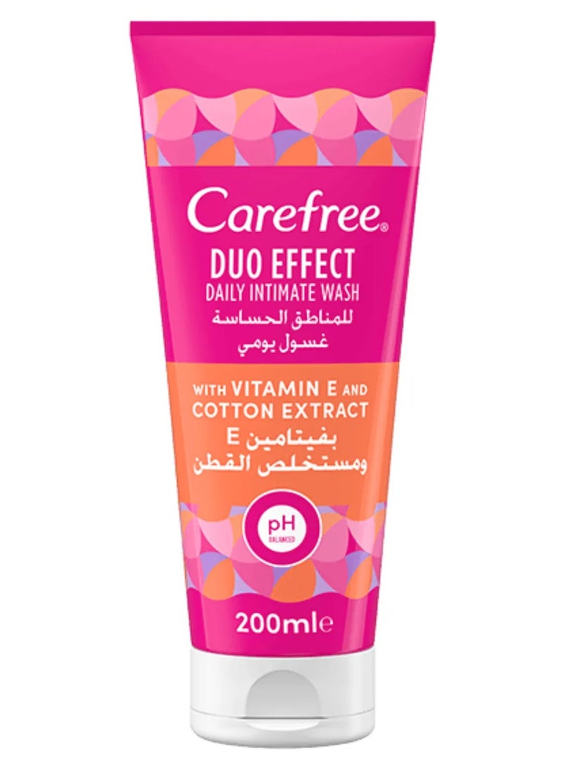 Carefree Daily Intimate Wash Duo Effect With Vitamin E & Cotton Extract 200ml