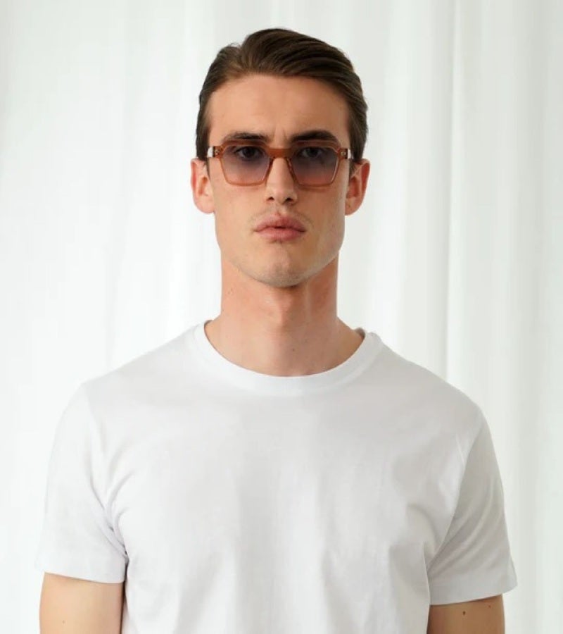  اكسبليست باوتس نظارات شمسية أنيقة للجنسين من إليوت شامبين - تدرج أزرق إلى وردي - Image 3