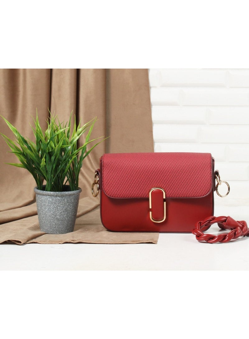 Elegant Women’s Leather Handbag – High Quality - Image 1