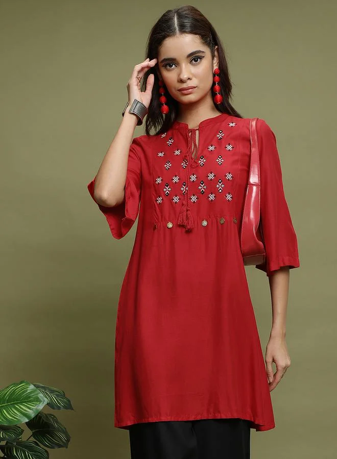 فيشود Printed Tie Up Neck Longline Tunic Top by Styli