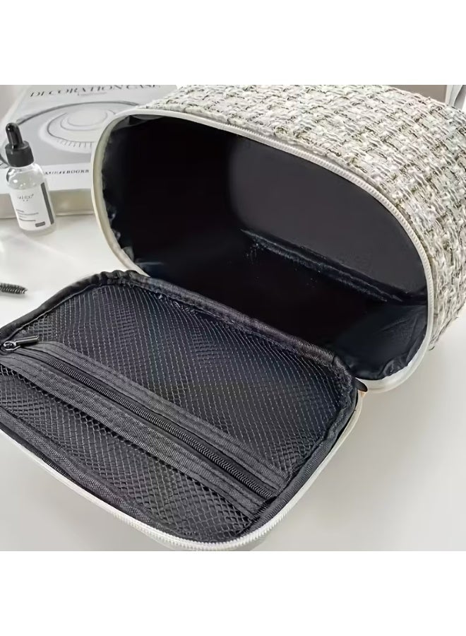 شي إن شنطة مكياج و سفر نسائية أنيقة لون أسود   - منظم مستحضرات تجميل للسفر بسعة كبيرة ومقبض علوي - (22×14×14 سم) - Image 5