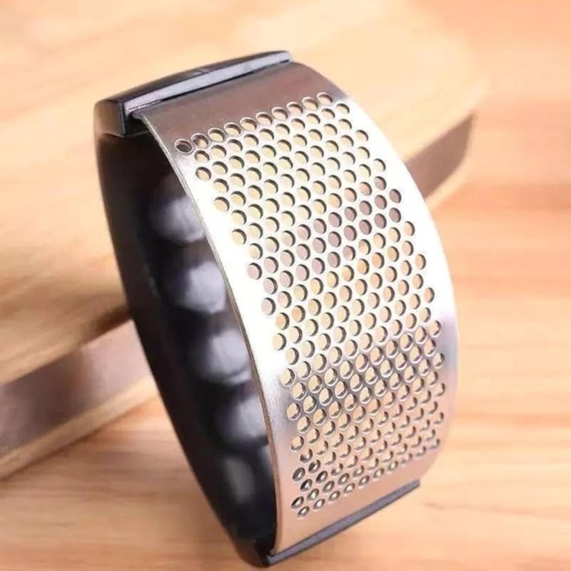 Stainless Steel Efficient Garlic Chopper - Portable Garlic Crusher Vegetable Fruit Chopper Kitchen Garlic Grinder, Available in Pegui Bell (1)
