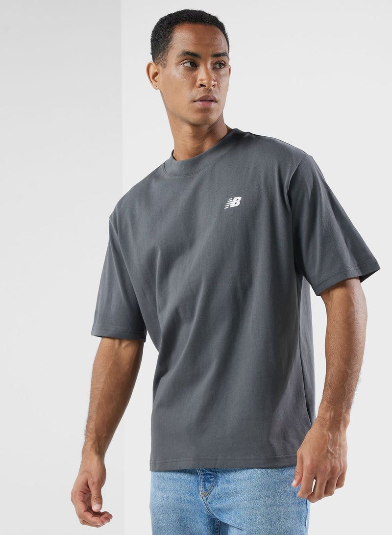 New Balance Shifted Oversized T-Shirt - Image 1
