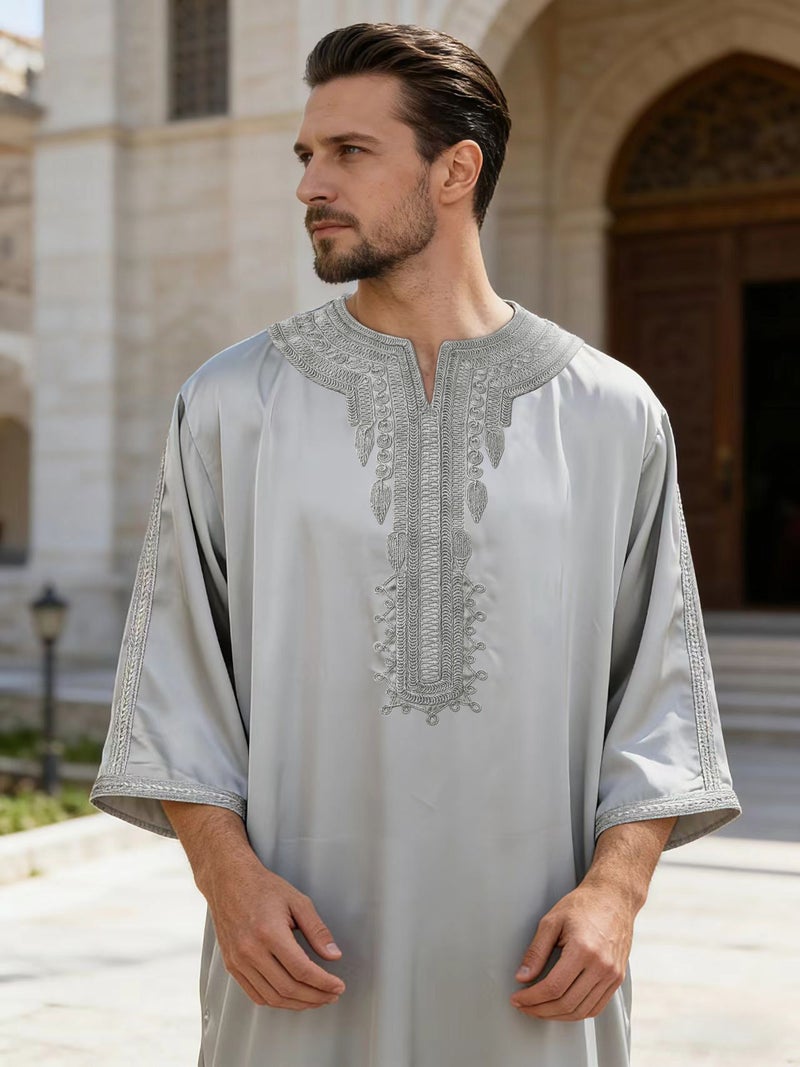 New Style Embroidered Mid-Sleeve Men's Top with Side Pockets