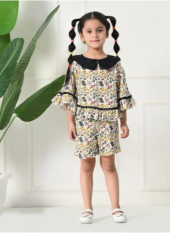 بيلا مودا Bella Moda Printed Ruffled Hem Round Neck Top and Shorts Set