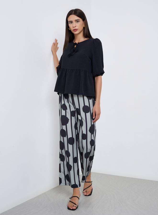 تايك تو طقم قميص أسود بكشكش وبنطال مخطط منقط - Image 1