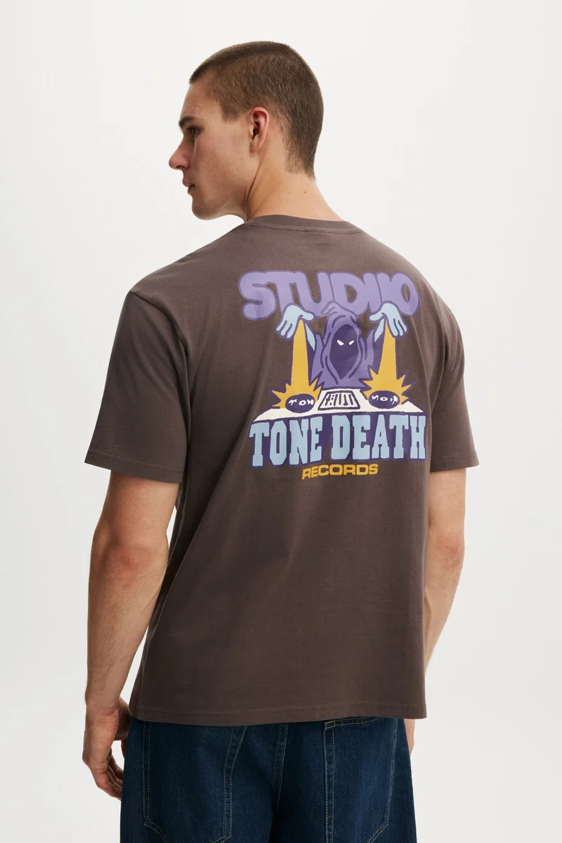 كوتون اون تيشيرت برسومات يومي مناسب