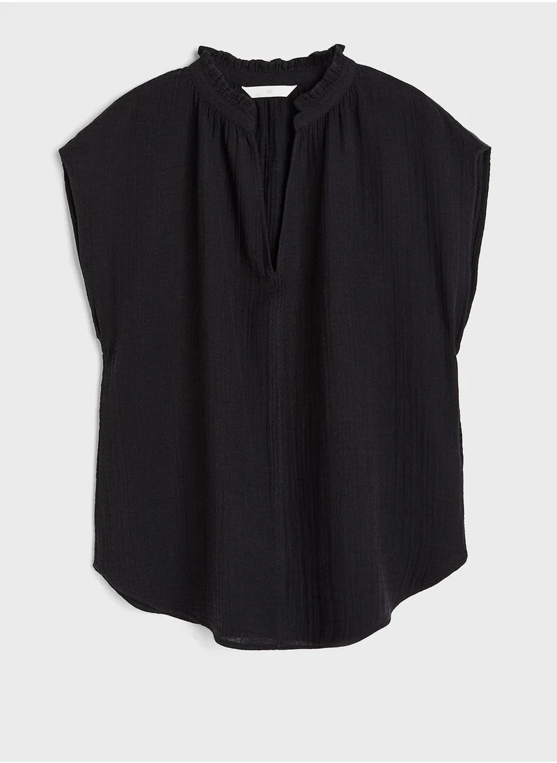 اتش اند ام Frill Trimmed Top