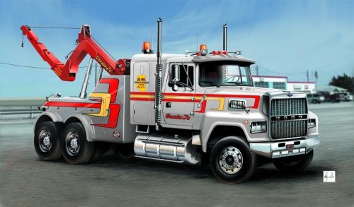 Italeri US Wrecker Truck - Image 1