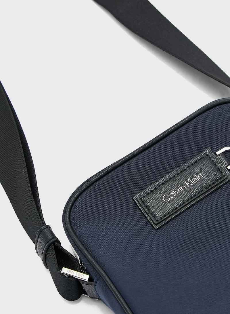 CALVIN KLEIN Wide Strap Messenger Bag