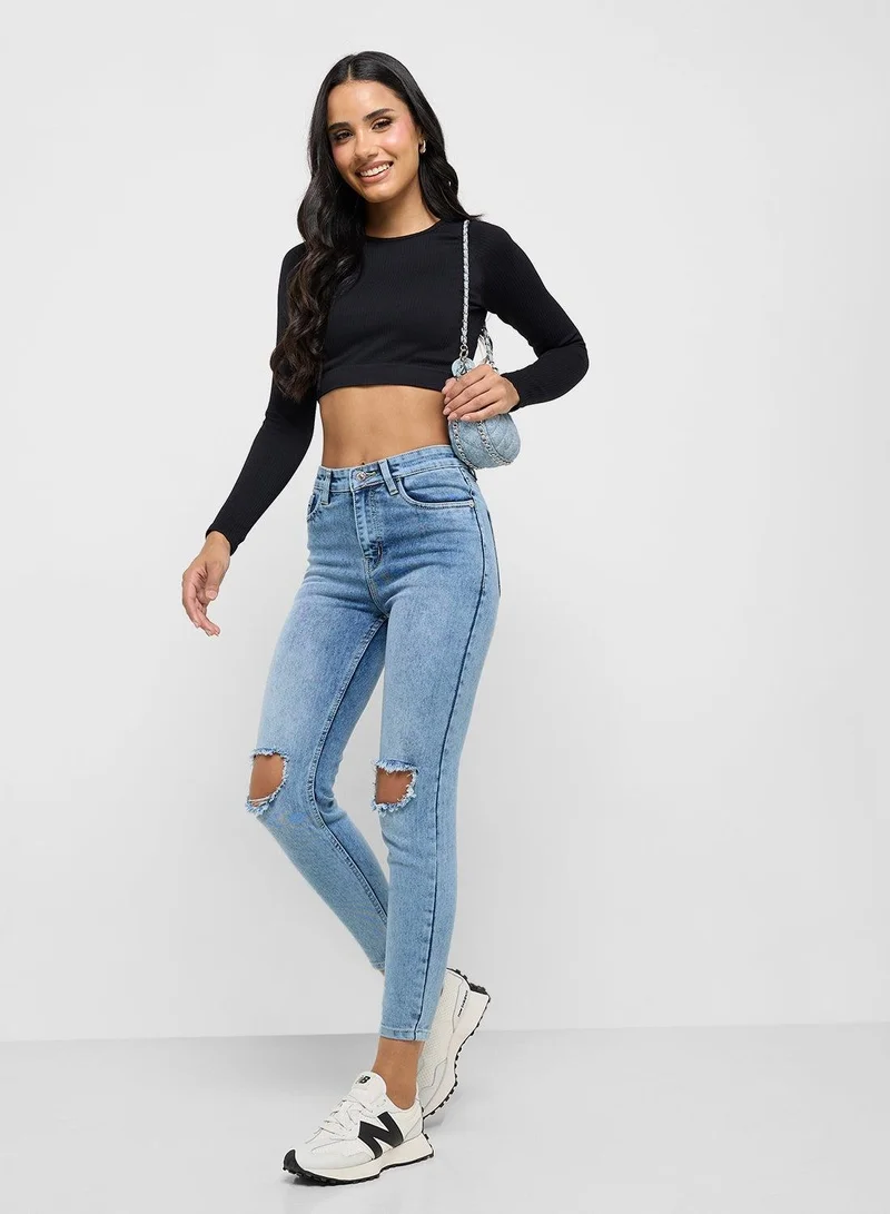 Distressed Skinny Fit Jeans