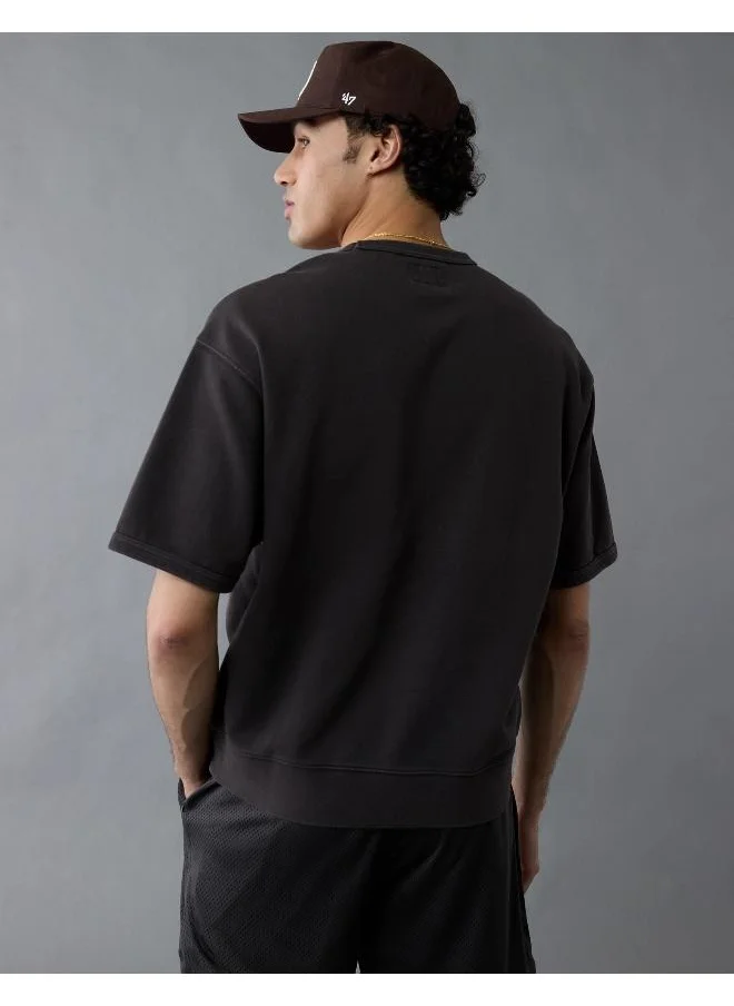 امريكان ايجل Your go-to tee, but with an elevated, sporty vibe in twill cotton fabric.