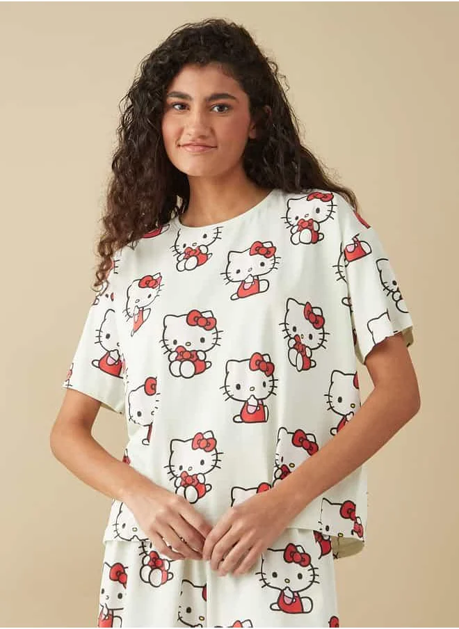 فاف Hello Kitty Print T-shirt and Shorts Set