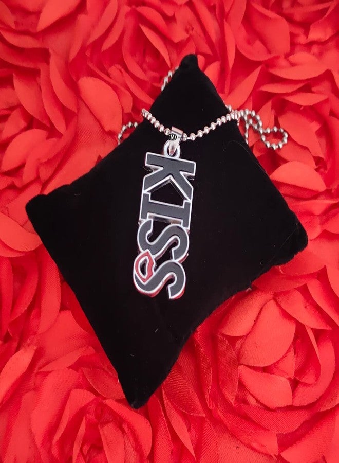 M Men Style Valentine Lover Gift Alphabet KISS Beautiful Locket With Chain Lip Charm Black And Red Zinc And Metal Alphabet Pendant Necklace Chain For Men And Women - Image 4
