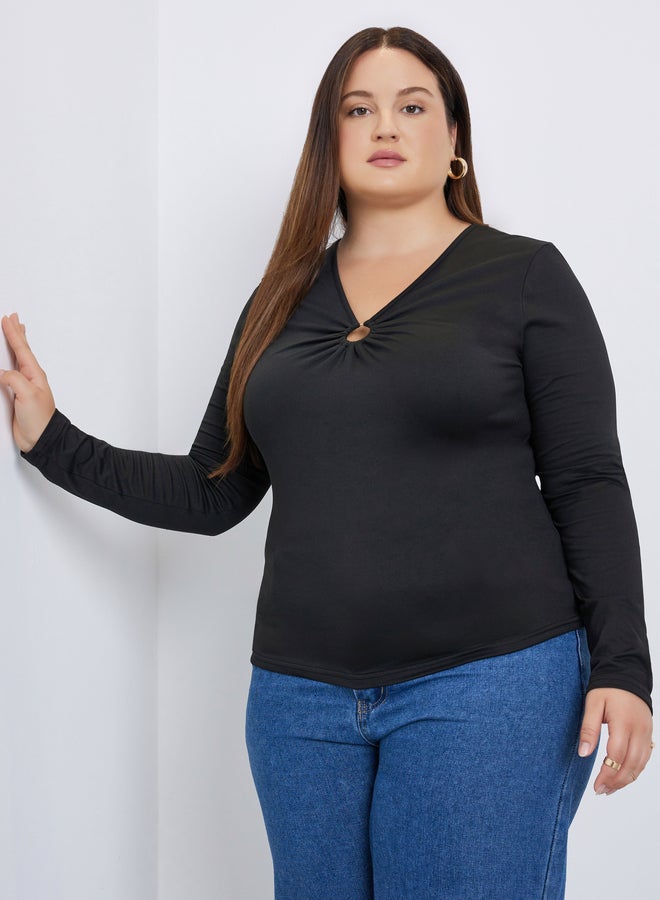 Styli Plus Size Keyhole Detail Fitted Knit Top - Image 2