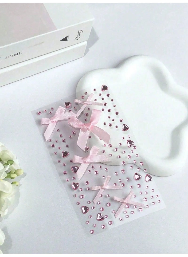 كريستالات وجه ملصقات و اكسسوار وجه من الكريستال باللون الوردي تحتوي على اشكال متعدده منها  كريستالات قلب ، كريستالات دائرية و فيونكات من الساتان   لتزيين الوجه و المكياج - Image 2