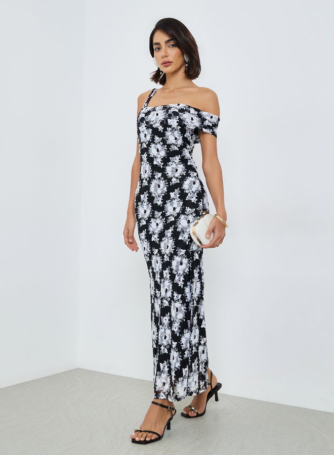 Styli Black One-Shoulder Floral Lace Maxi Dress - Image 1