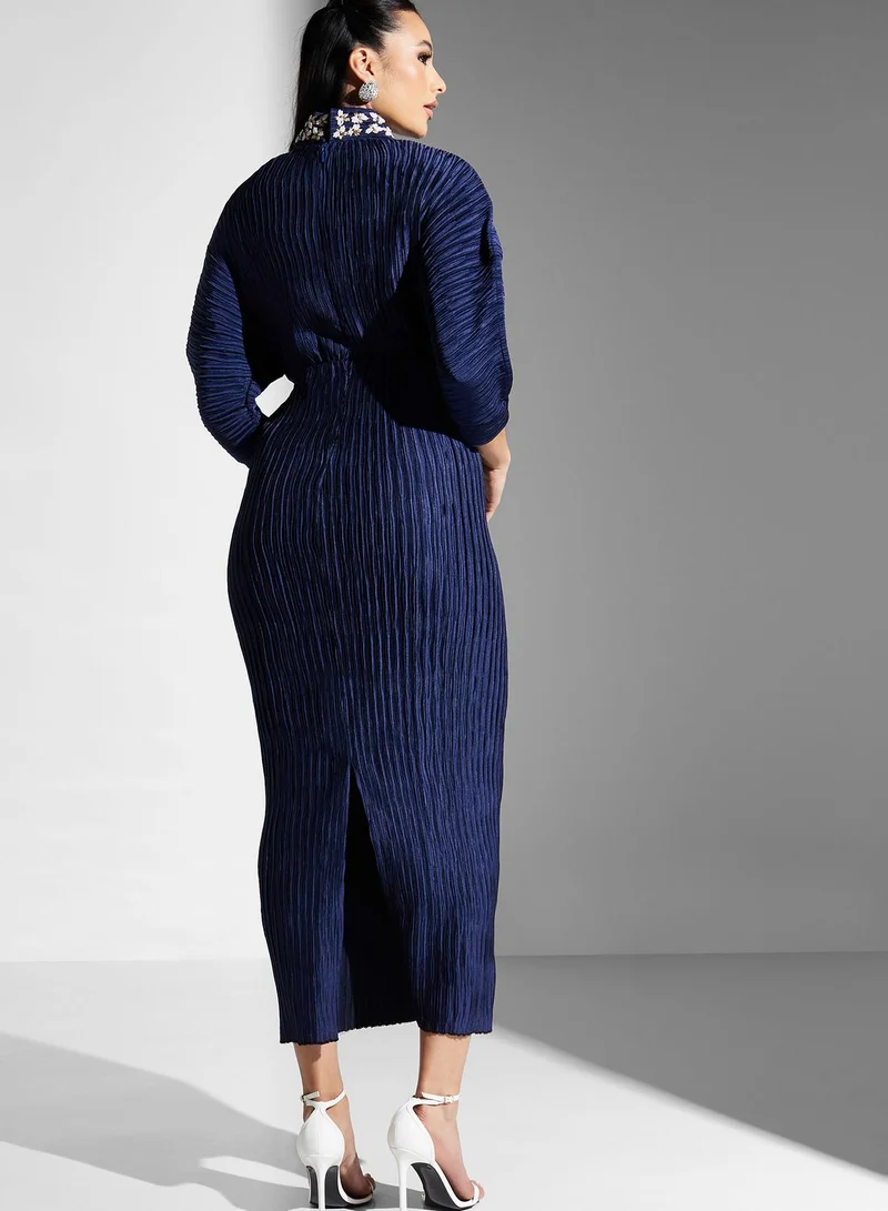 Threadz by Ajooni Plisse Plunge Neck Balloon Sleeve Dress